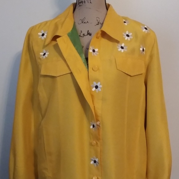 baggy ripped mom jeans